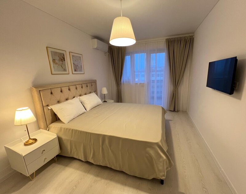 Aparatorii Patriei.Metrou M1.Prima inchiriere!