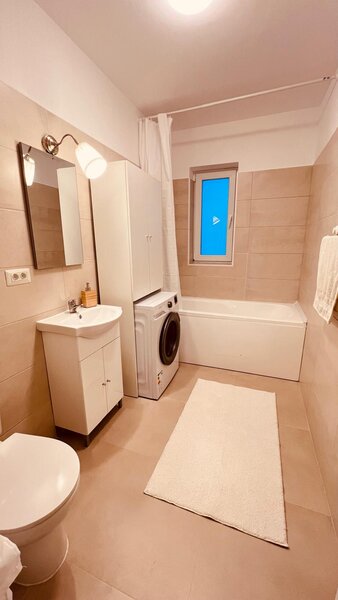 Aparatorii Patriei.Metrou M1.Prima inchiriere!