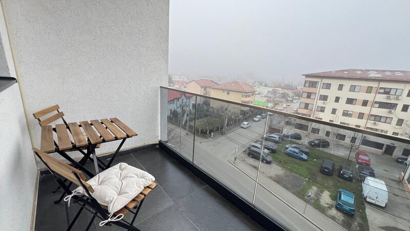 Aparatorii Patriei.Metrou M1.Prima inchiriere!