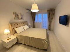 Aparatorii Patriei, Metrou M1. Prima inchiriere!